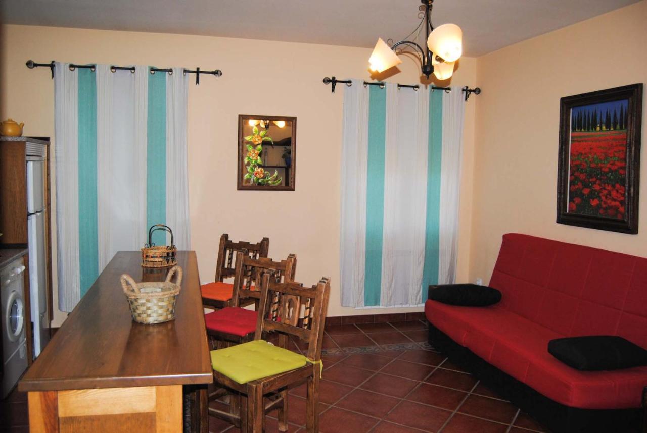 Apartamentos La Bodega Del Abuelo Bujalaro Екстериор снимка
